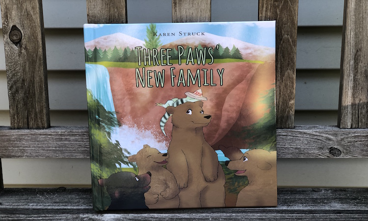 Libro para niños Three Paws' New Family